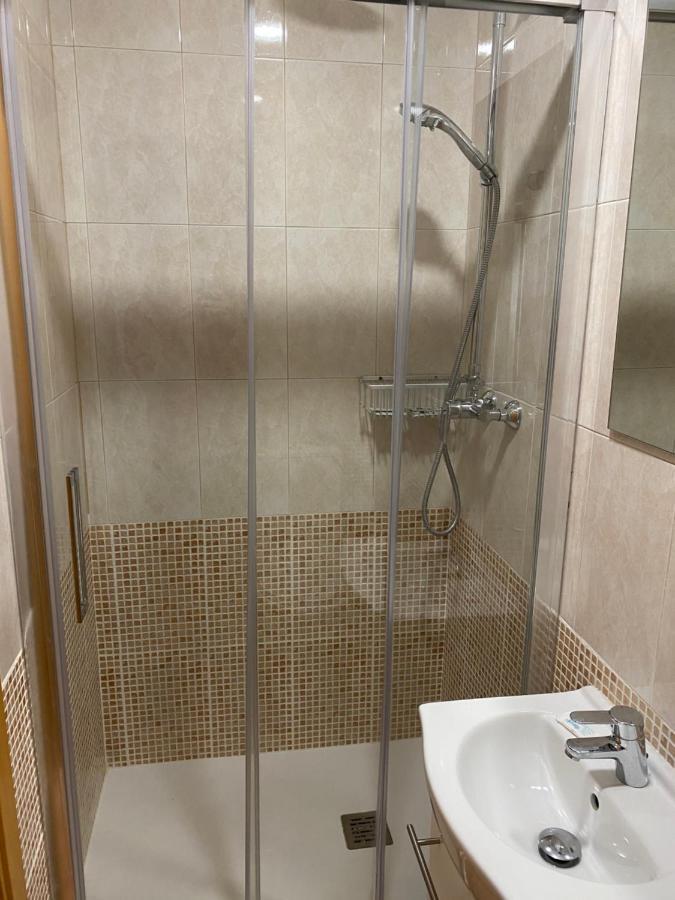 Single Room In My Apartment At The Beach Valence Extérieur photo