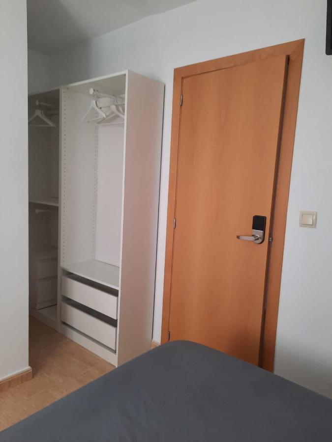 Single Room In My Apartment At The Beach Valence Extérieur photo